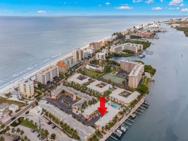 Indian Shores Beach  2 bedroom Condo